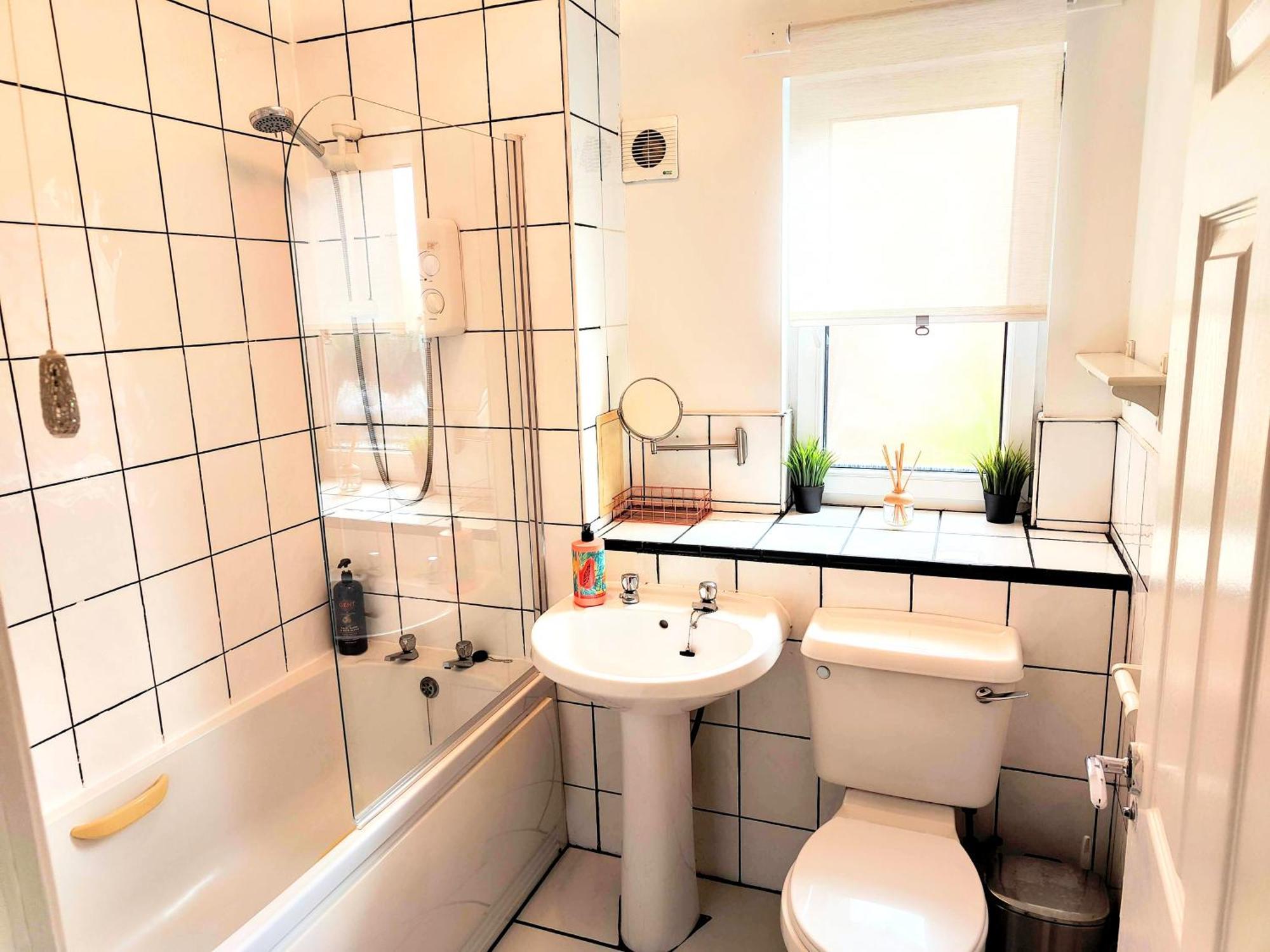 La Casita, Quarry - 2 Bedroom Entire Apartment With Free Parking 글라스고 외부 사진